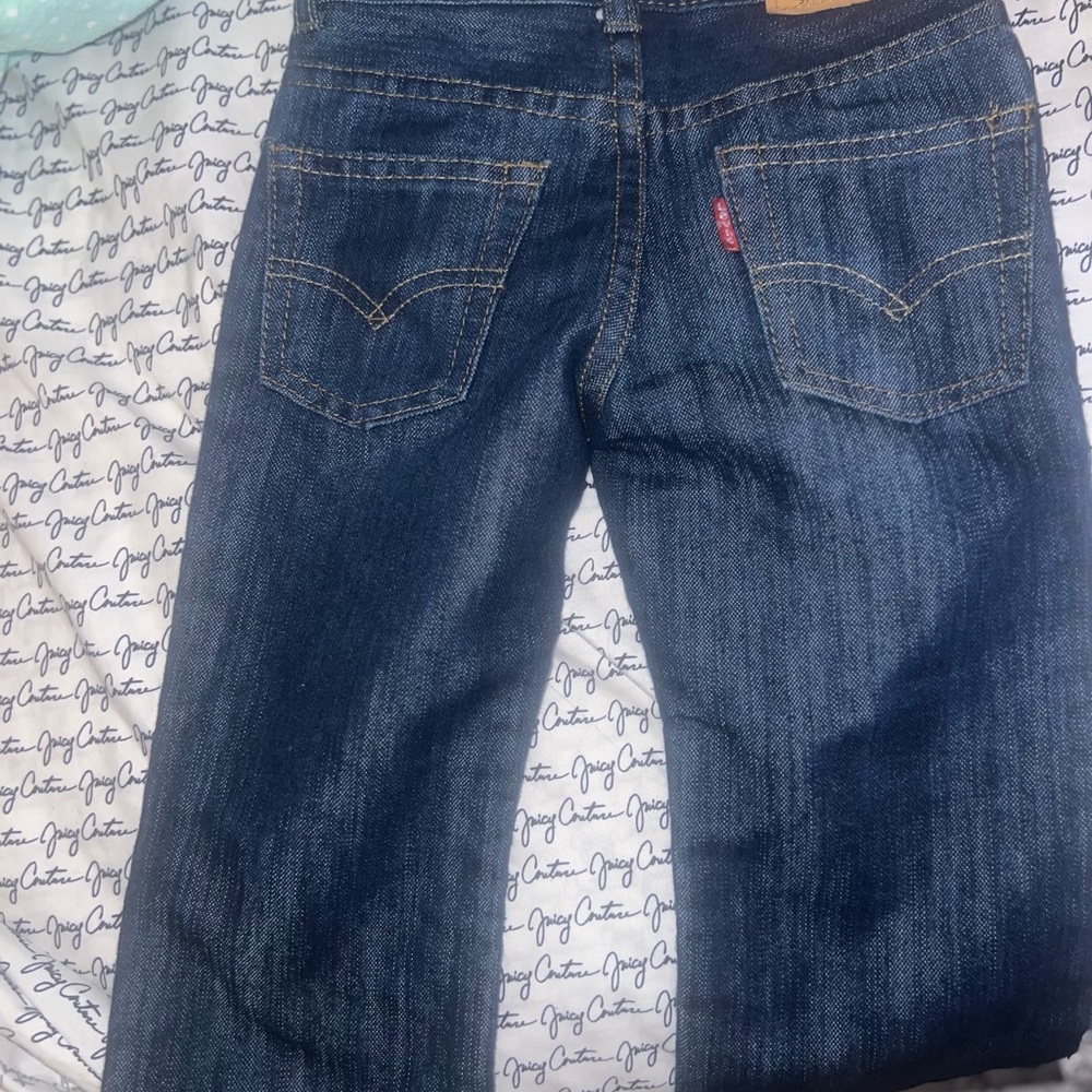 Levi jeans